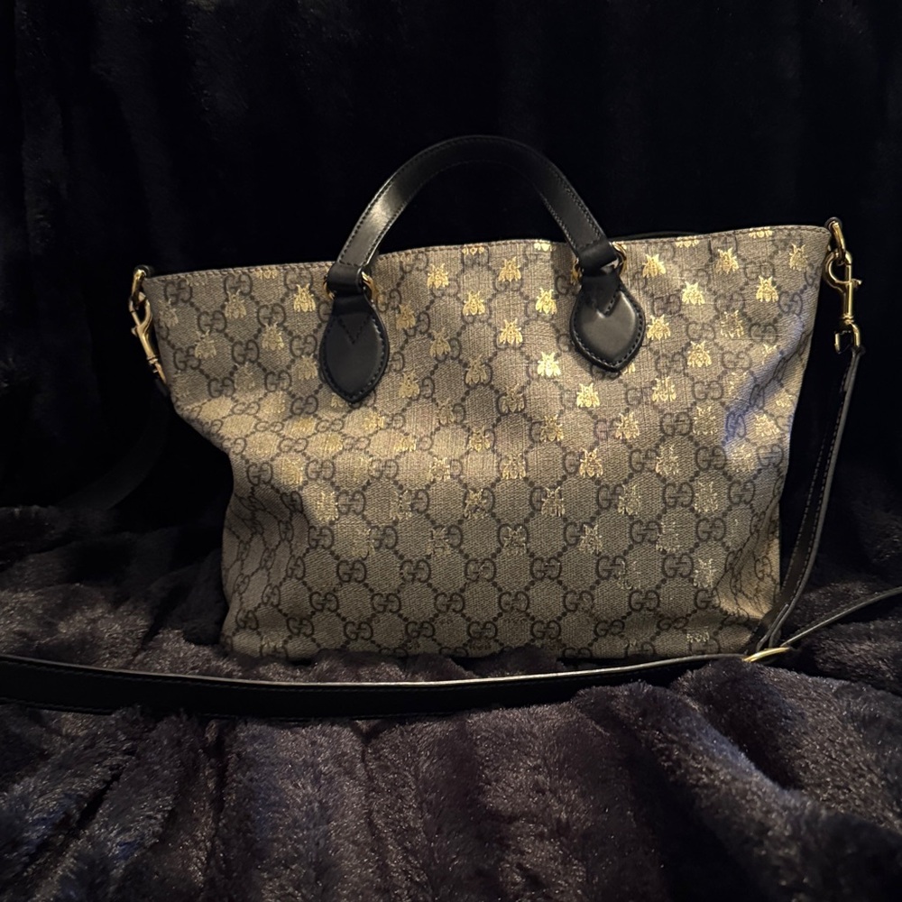 Gucci Black & Gold GG Bee Canvas Tote with Leather Handles - Picture 2 of 9